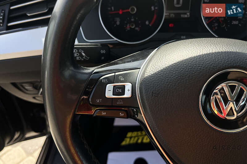 Универсал Volkswagen Passat 2015 в Мукачево