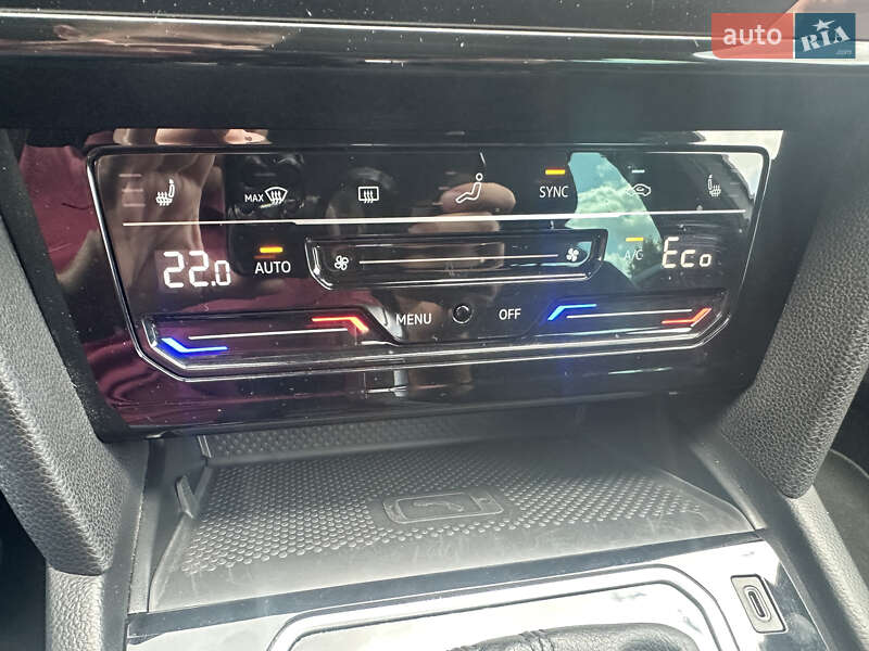 Универсал Volkswagen Passat 2021 в Иршаве