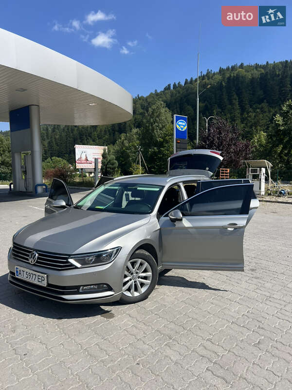 Універсал Volkswagen Passat 2016 в Яремчі