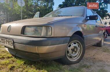 Универсал Volkswagen Passat 1990 в Киеве