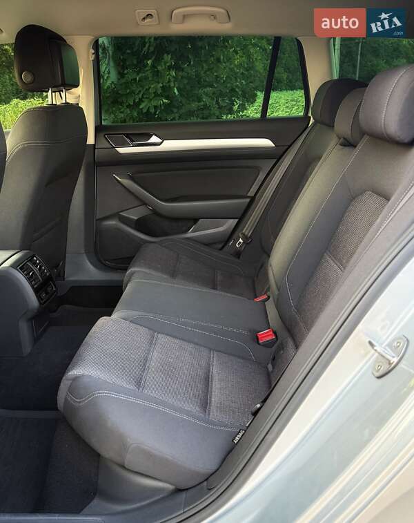 Універсал Volkswagen Passat 2019 в Дніпрі