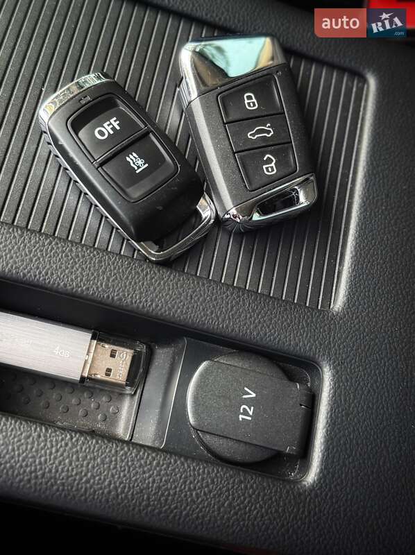 Універсал Volkswagen Passat 2019 в Дніпрі