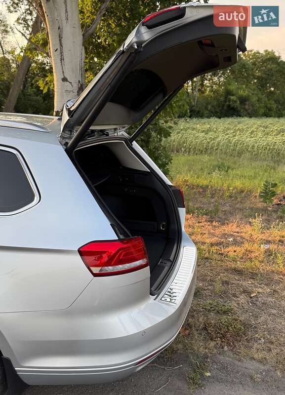 Універсал Volkswagen Passat 2019 в Дніпрі