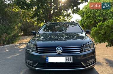 Універсал Volkswagen Passat 2013 в Миколаєві