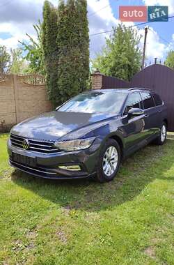 Универсал Volkswagen Passat 2021 в Луцке
