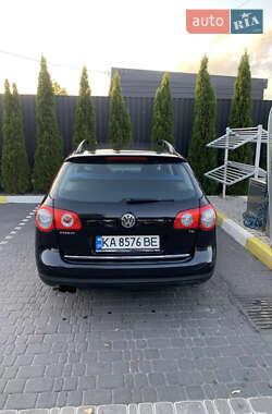 Универсал Volkswagen Passat 2010 в Коростене