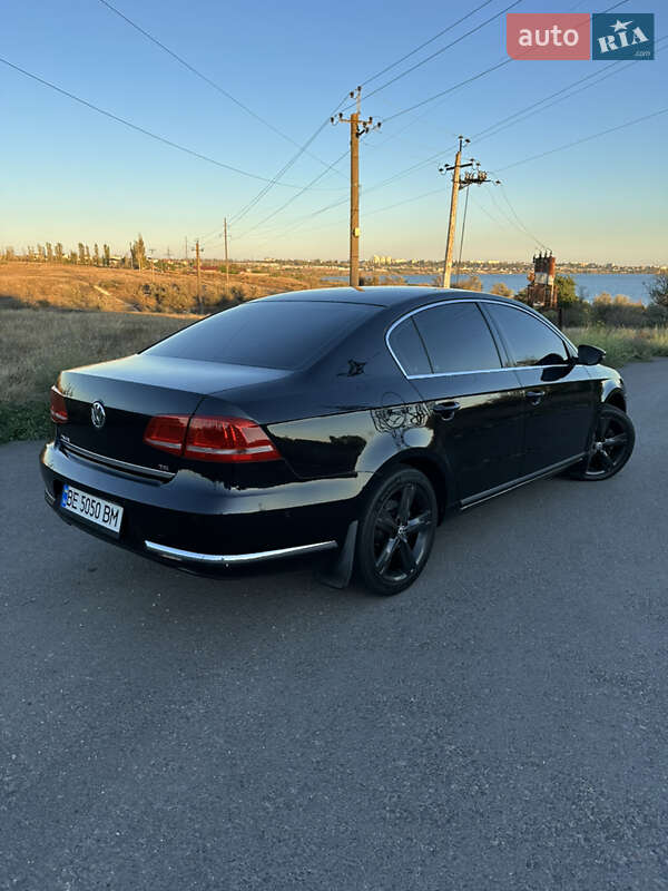 Седан Volkswagen Passat 2011 в Миколаєві