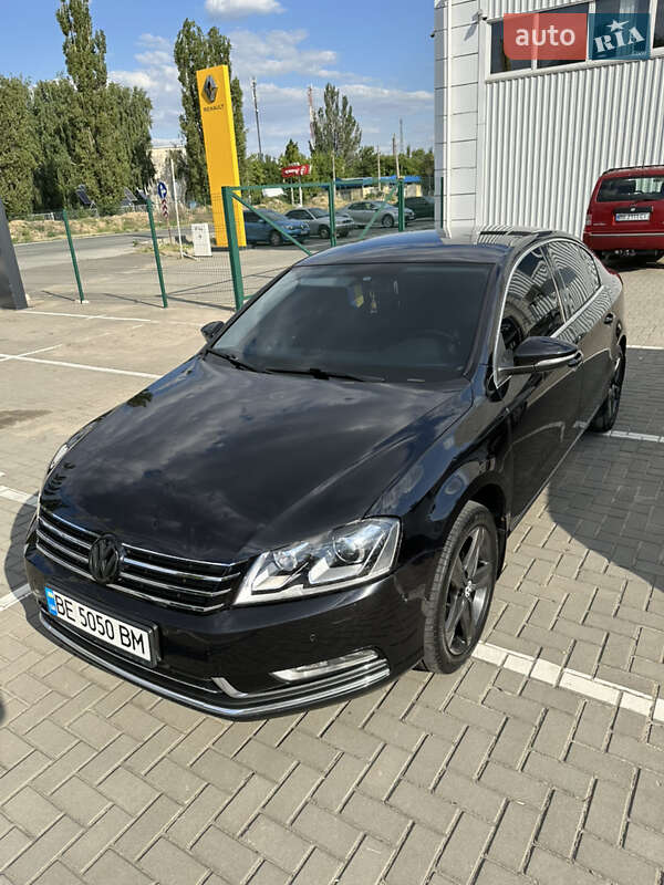 Седан Volkswagen Passat 2011 в Миколаєві