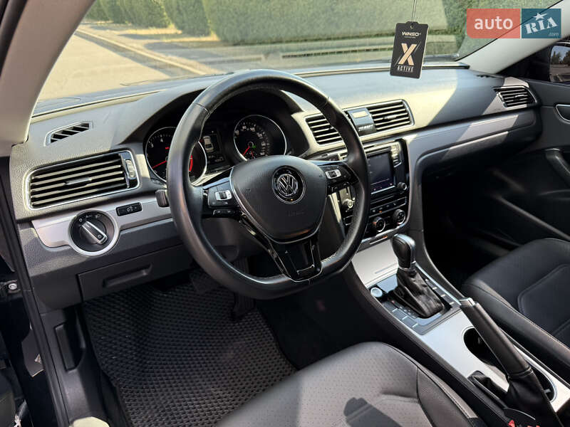 Седан Volkswagen Passat 2018 в Кривому Розі