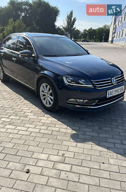 Седан Volkswagen Passat 2010 в Кривому Розі
