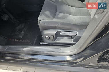 Седан Volkswagen Passat 2009 в 