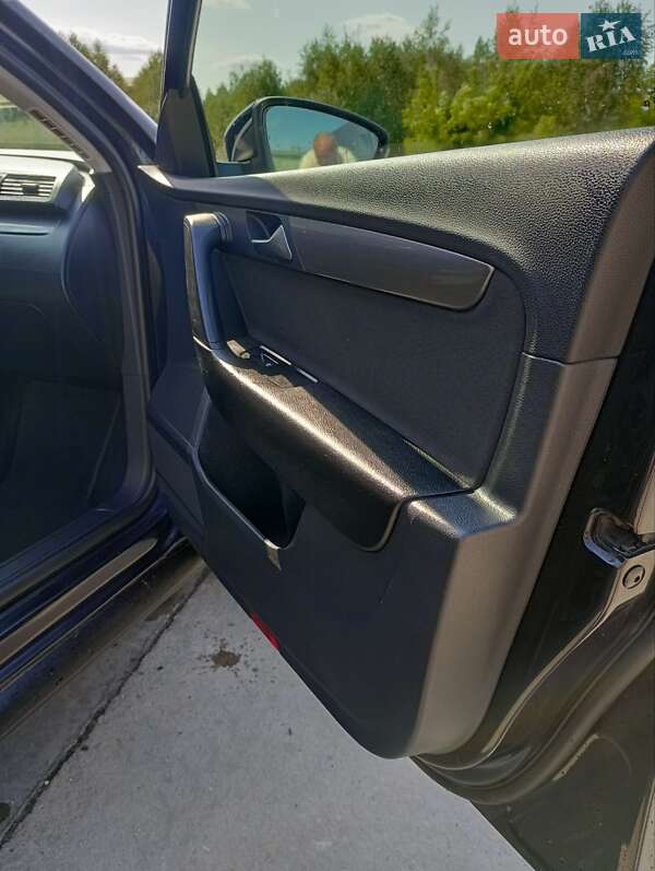 Универсал Volkswagen Passat 2014 в Славуте