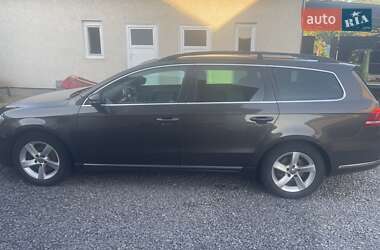 Универсал Volkswagen Passat 2012 в Ужгороде