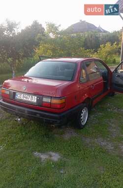 Седан Volkswagen Passat 1991 в Черновцах