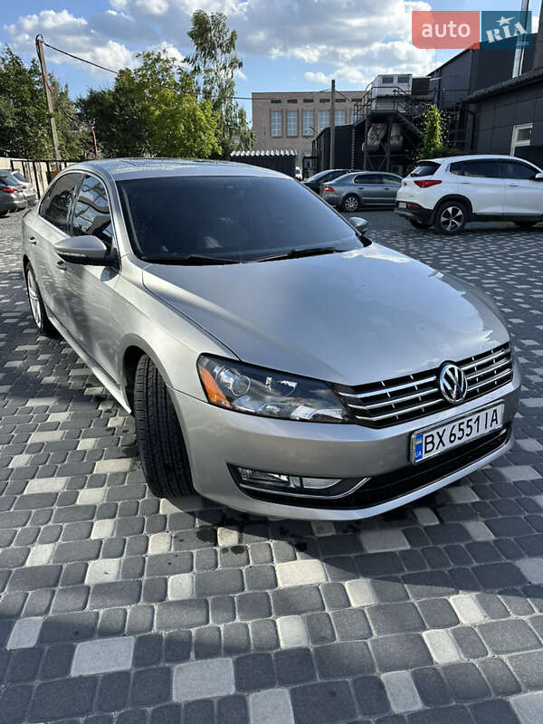Седан Volkswagen Passat 2012 в Хмельницькому