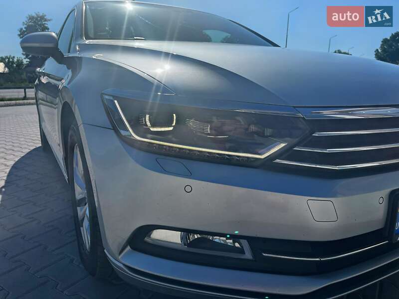 Універсал Volkswagen Passat 2014 в Тернополі