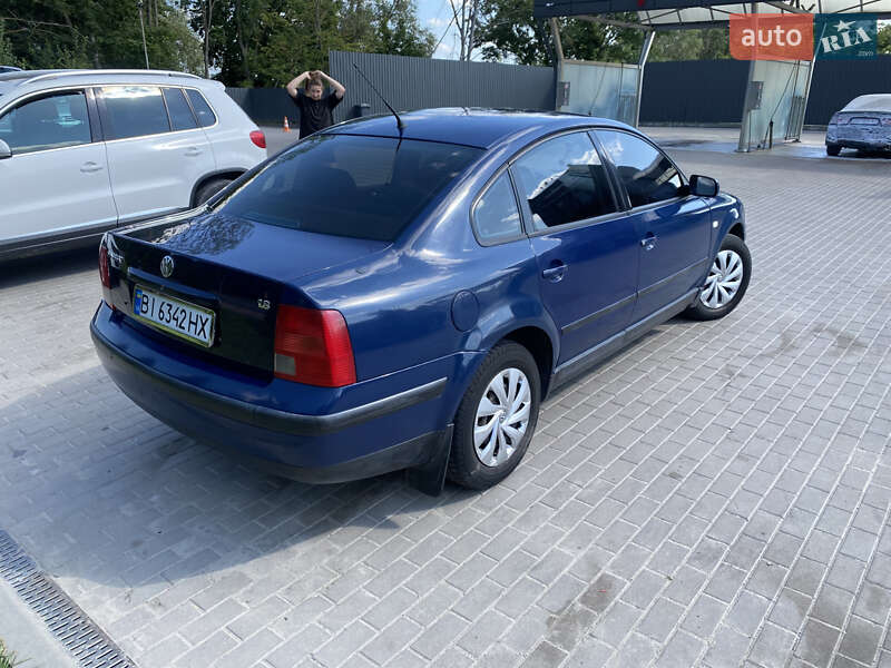 Седан Volkswagen Passat 1997 в Тернополе