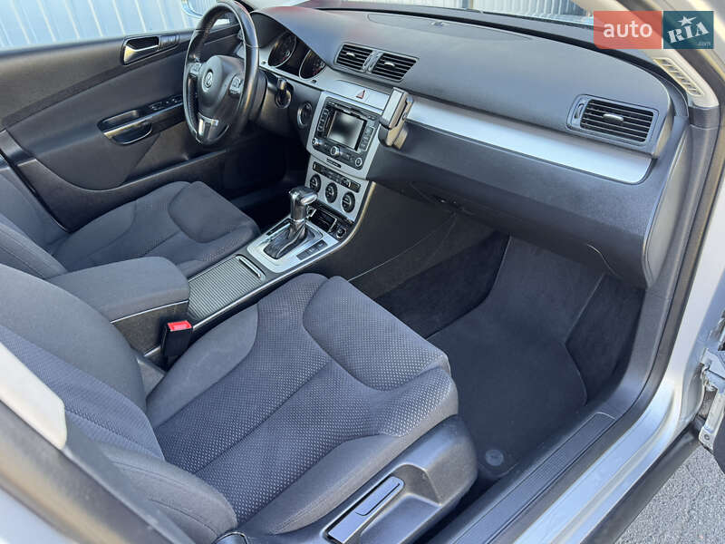 Универсал Volkswagen Passat 2010 в Киеве фото 27 Универсал Volkswagen Passat 2010 в Киеве
