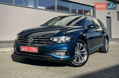 Універсал Volkswagen Passat 2020 в Мукачевому