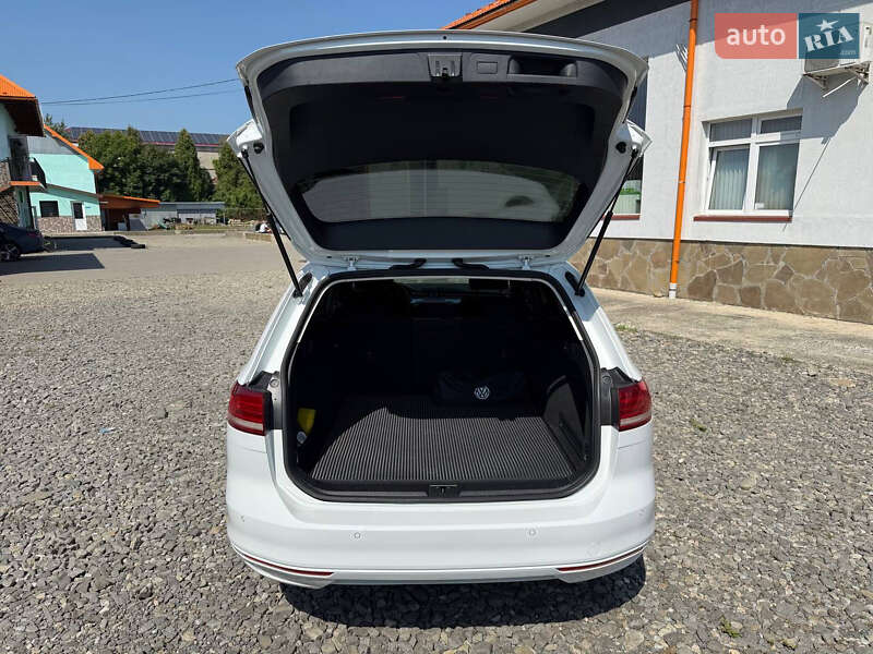 Універсал Volkswagen Passat 2018 в Коломиї