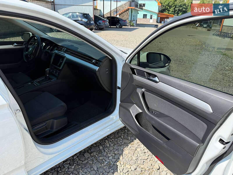 Універсал Volkswagen Passat 2018 в Коломиї