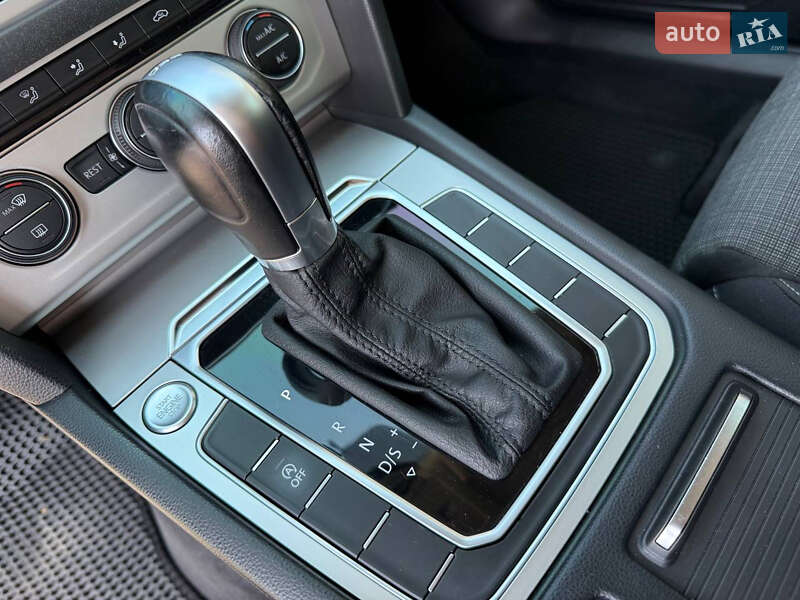 Універсал Volkswagen Passat 2018 в Коломиї