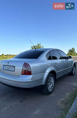 Седан Volkswagen Passat 2005 в  фото 4 Седан Volkswagen Passat 2005 в