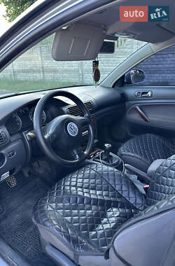 Седан Volkswagen Passat 2005 в  фото 9 Седан Volkswagen Passat 2005 в