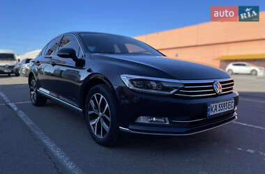 Седан Volkswagen Passat 2018 в Києві