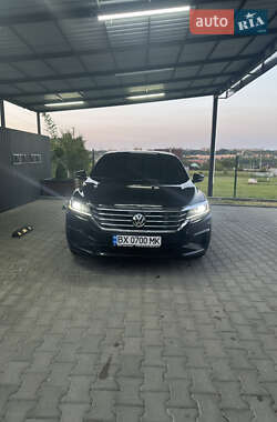 Седан Volkswagen Passat 2021 в Кам'янець-Подільському