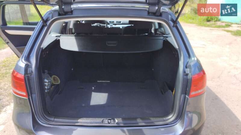 Універсал Volkswagen Passat 2012 в Чернігові фото 2 Універсал Volkswagen Passat 2012 в Чернігові