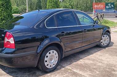 Седан Volkswagen Passat 2001 в 