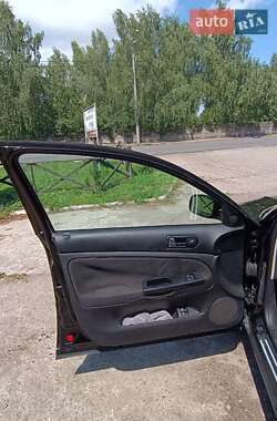 Седан Volkswagen Passat 2001 в 
