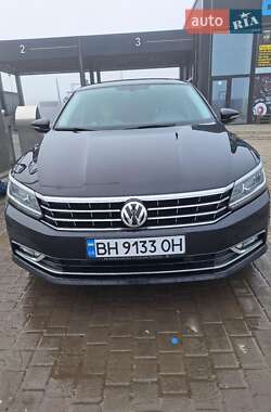 Седан Volkswagen Passat 2016 в Саврані
