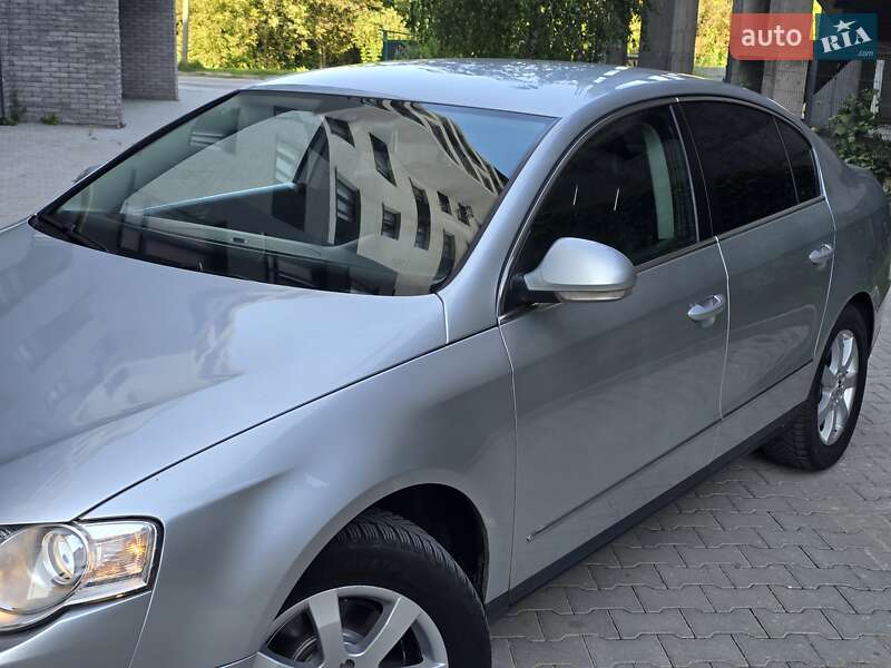 Седан Volkswagen Passat 2008 в Хмельницком