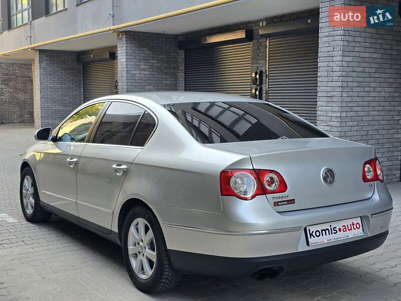 Седан Volkswagen Passat 2008 в Хмельницком