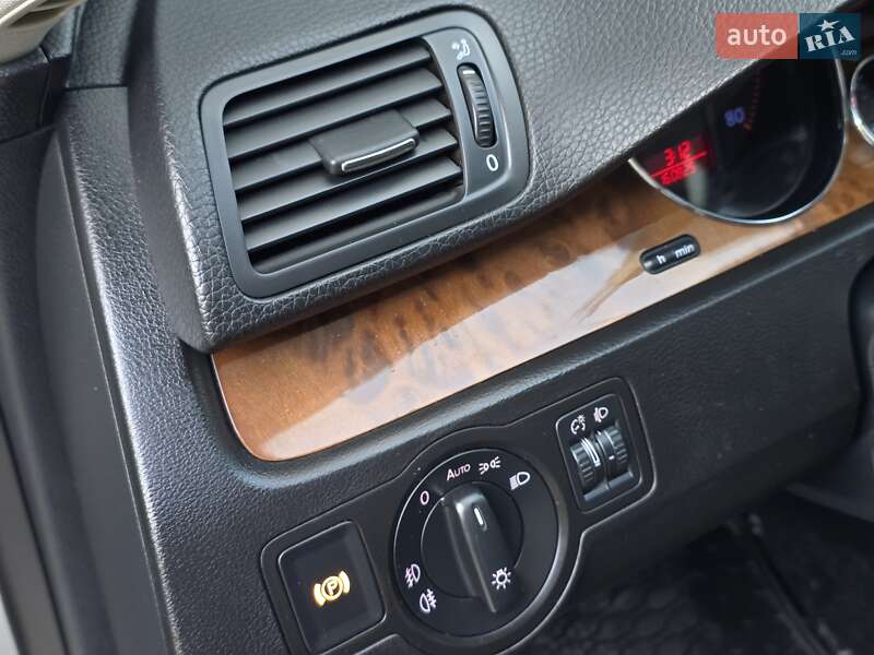 Седан Volkswagen Passat 2008 в Хмельницком