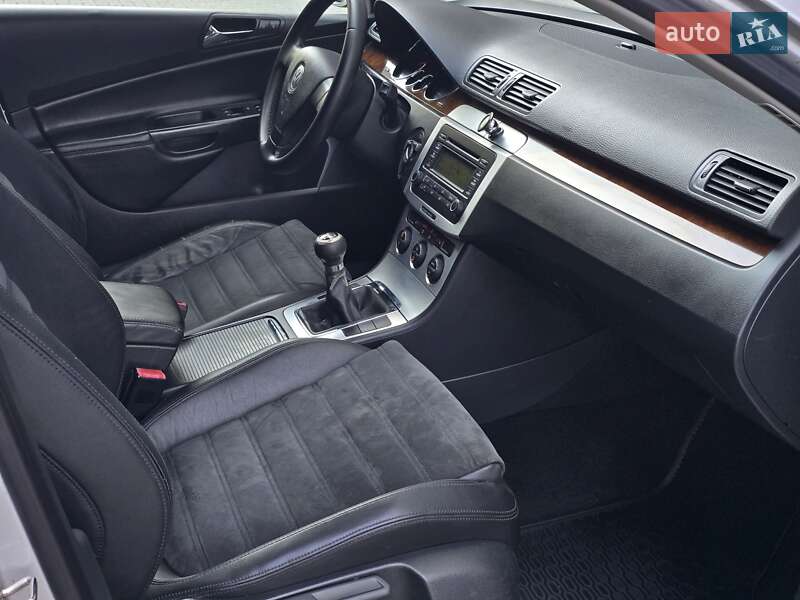 Седан Volkswagen Passat 2008 в Хмельницком