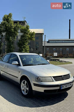 Седан Volkswagen Passat 1998 в Черновцах