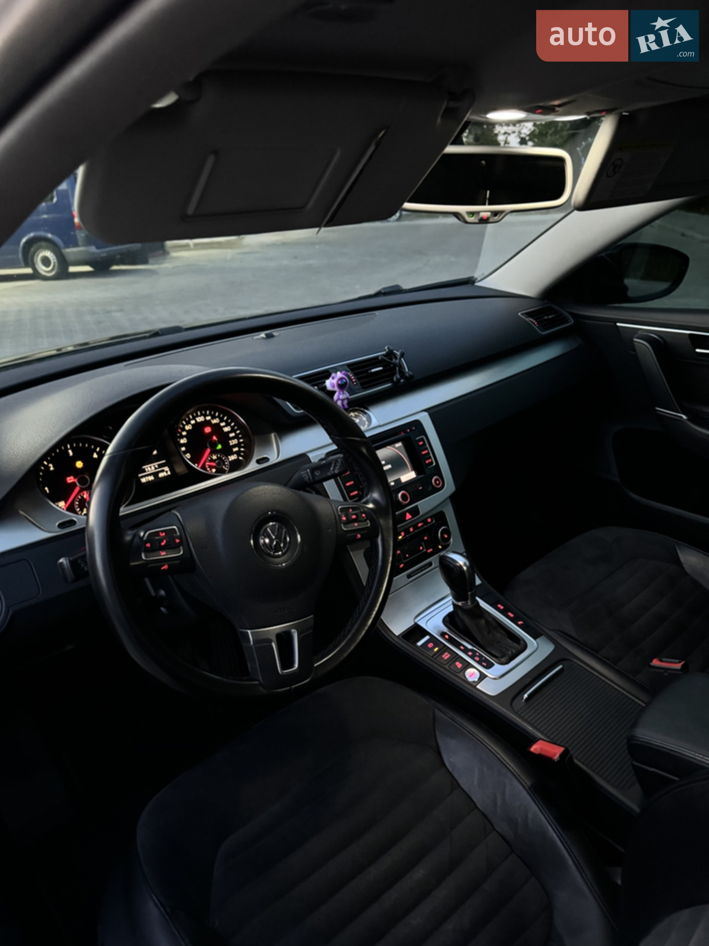 2010 Volkswagen Passat - мініатюра 12