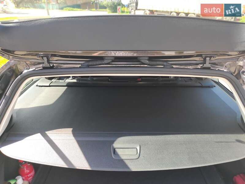 Універсал Volkswagen Passat 2015 в Житомирі