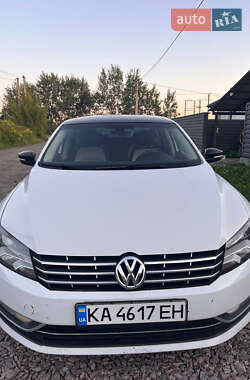 Седан Volkswagen Passat 2015 в Василькові