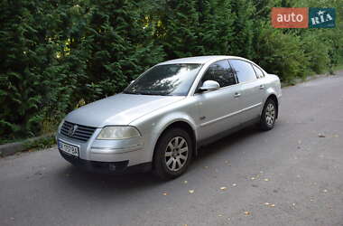 Седан Volkswagen Passat 2004 в Ровно