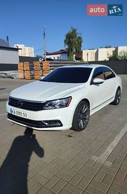 Седан Volkswagen Passat 2016 в Черкасах