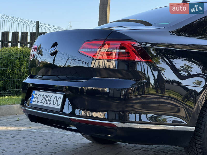 Седан Volkswagen Passat 2016 в Стрию