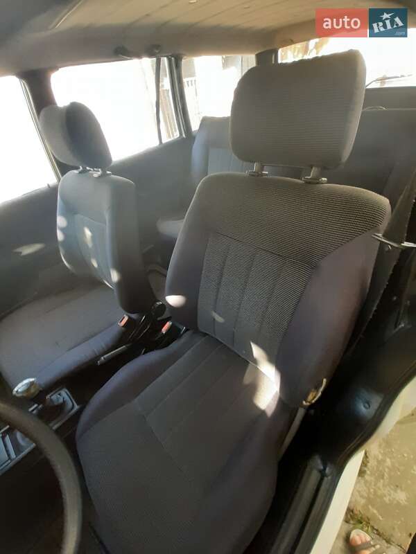 Универсал Volkswagen Passat 1987 в Виноградове