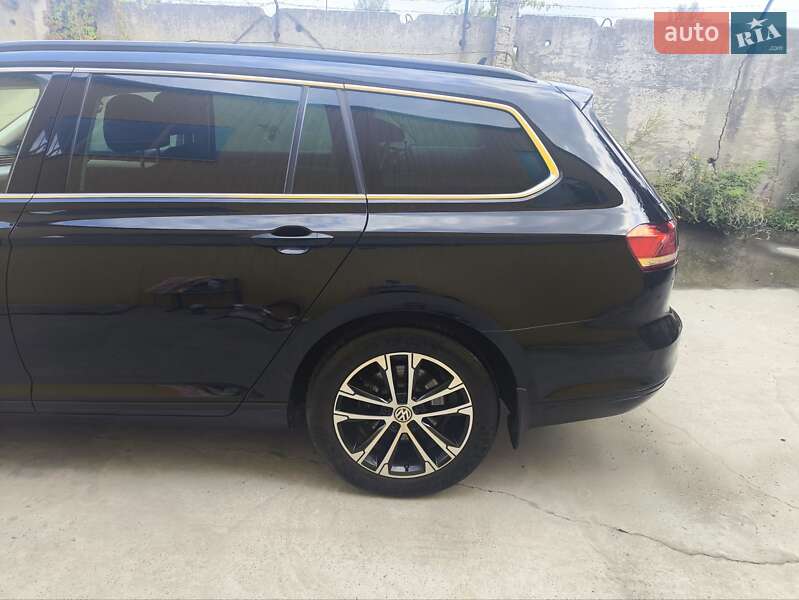 Універсал Volkswagen Passat 2018 в Вінниці
