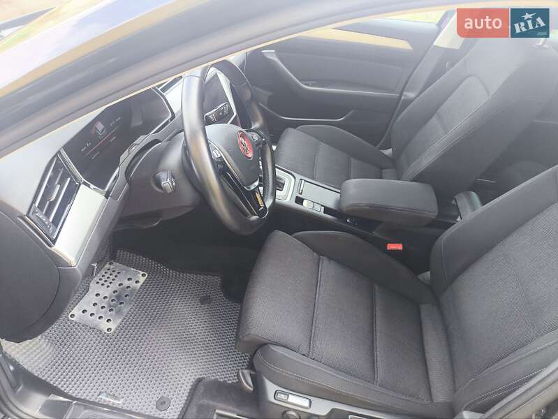 Універсал Volkswagen Passat 2018 в Вінниці