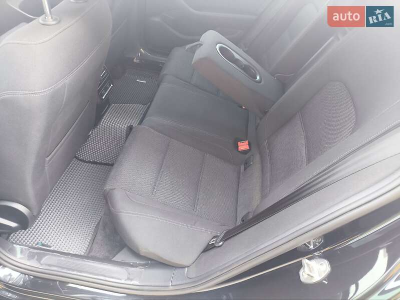 Універсал Volkswagen Passat 2018 в Вінниці