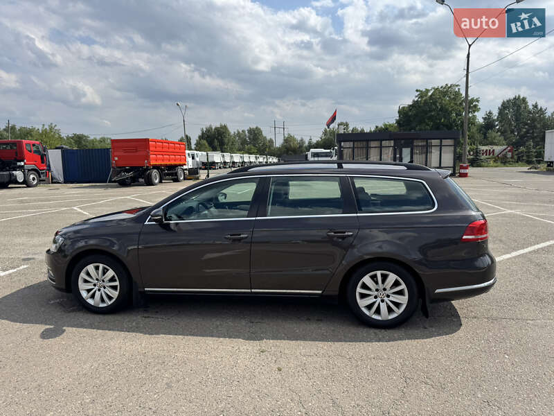 Універсал Volkswagen Passat 2011 в Києві